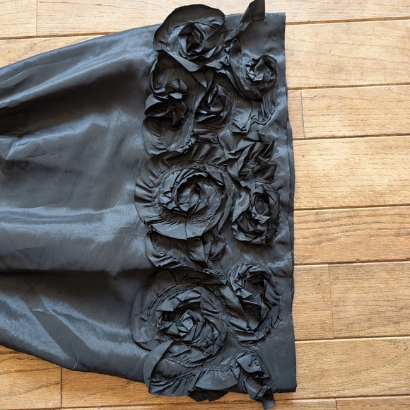 Women's Max And Cleo Elegant Black Dress with Floral Detail Size 4 - Picture 4 of 6